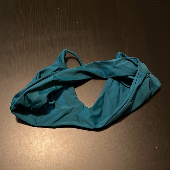 Teal Bathing Suit Top with Adjustable Straps, Size Small - Picture 3 of 3